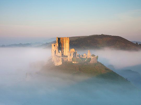 PHOTOGRAPHING THE LANDSCAPE WHATEVER THE WEATHER.- Mist & Fog -By Tony Worobiec